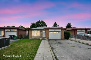 Beautiful 4 level detached backsplit with 3 2 bedrooms, 2 kitchens, 2 laundries amp ; walkout basement backing onto ravine !