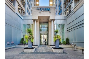 Absolutely Beautiful, Cozy Tridel Luxury Condo In Entertainment And Fashion District, 24 Hour Concierge, Rooftop Garden With Sun Deck amp ; Barbecue Terrace, Spectacular Icon Fitness Club, Cyber Lounge amp ...
