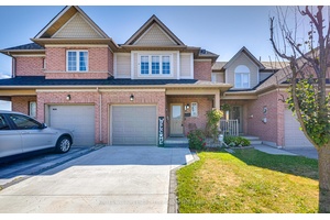 Exceptional 3 1 Bed, 2 Bath Townhome in Oshawa's Established Farewell Neighbourhood.