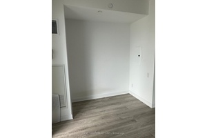 Luxury condo CASA 2 9FT ceiling, floor to ceiling window.
