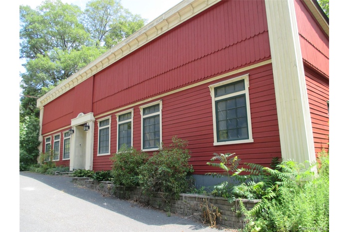 Exterior of Workshop and Gallery