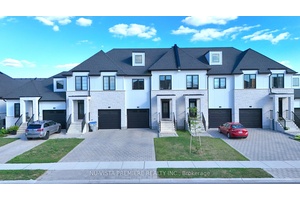 NO CONDO FEES ! Step into your dream home !