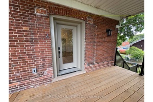 Beautiful Second floor 2 bedroom unit available at Lakeview Apartments on Trenton's desirable west side.