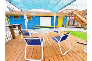Charming Waterfront Cottage Your Perfect Escape Awaits !