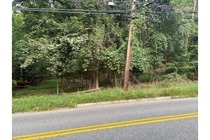 Build the Home of Your Dreams in Port Jefferson Village !