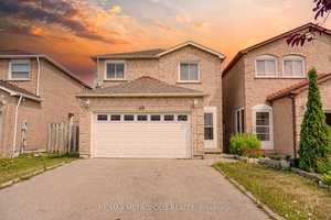 Welcome to the high demand Middlefield Neighbourhood A Highly Sought After Community !
