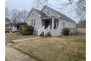 Agents, Take Note Sellers are offering a 10, 000 credit to buyers for repainting the home to suit their personal taste.