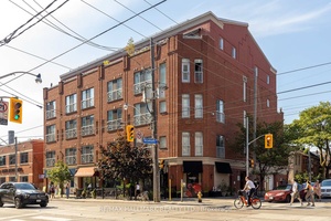 Welcome to Unit 302 at Tecumseth Lofts a stunning, south facing hard loft in the heart of King West.