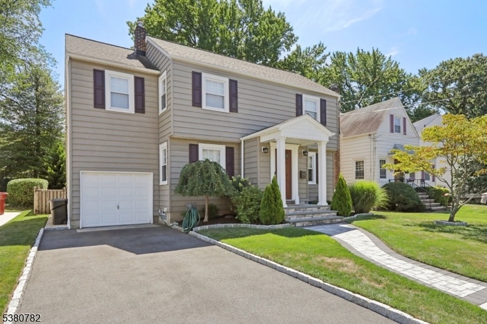Great curb appeal!