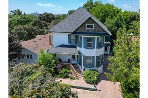 A Rare Opportunity in Woburn Historic 2 1 2 Storey home with a rare, two floor apartment attached to the main home but completely independent, offering unique privacy and versatility ...