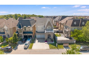 Introducing Stunning 5 Bedroom Home with Luxury Finishes on a Pool Size Lot.