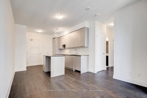 Stunning and modern 2 bedroom, 2 full bath corner suite on a high floor in the heart of Mississauga, just steps from Square One, GO Transit, and major amenities.