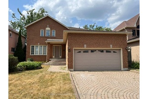 This fabulous 3 bedroom, 3 bath, all brick home is situated in a mature family neighbourhood.
