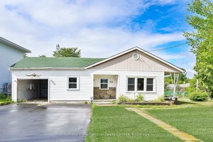 Welcome to 255 Clarence Street, a charming 2 bedroom, 1 bathroom bungalow in the heart of South Gravenhurst !