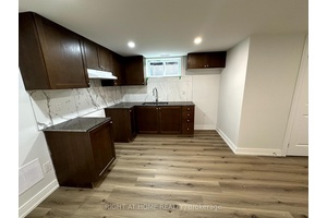 Spacious 2 Bedroom Unit Updated Lower Unit amp ; Move In Ready.