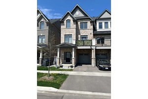Spacious 4 bed, 4 bath townhouse available for rent at Chinguacousy and Mayfield.
