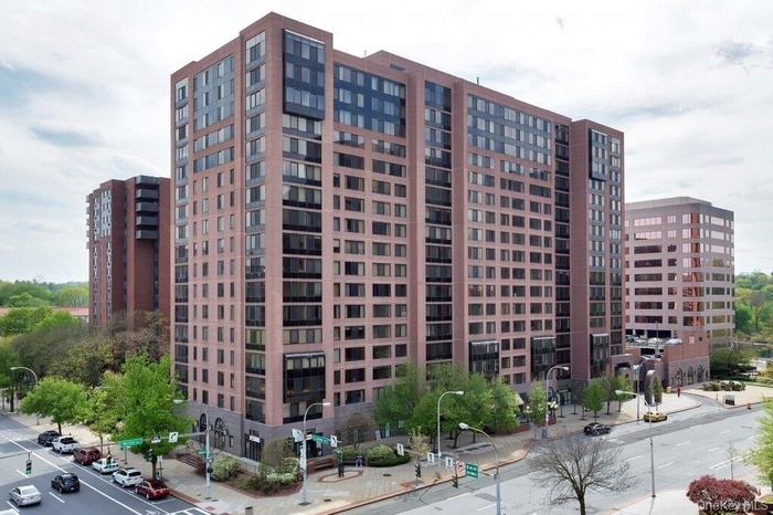 The Seasons at 4 Martine Avenue in White Plains offers spectacular amenities