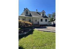 House for sale. Great Opportunity Property with Potential Looking for a home with both comfort and potential ?