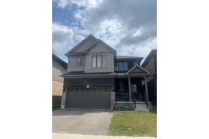 Welcome to this 4 year old Losani home offering modern comfort and style in a family friendly neighborhood.