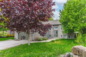 RENOVATED BEACH TOWN UPPER UNIT RETREAT OFFERING FAMILY FRIENDLY COMFORT AND A PRIVATE BACKYARD ESCAPE !