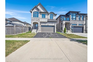 Discover the perfect blend of modern comfort and convenience in this stunning 5 year old detached home.