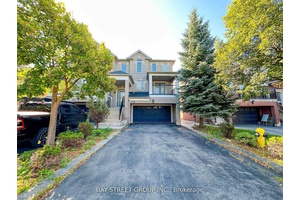 Mattamy Built Semi With 2 Car Garage In Prime Loc Of Jane Major Mac.
