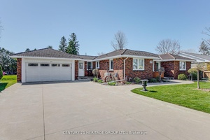 Welcome to 211 Albert Street West, a brick bungalow in the heart of Alliston.