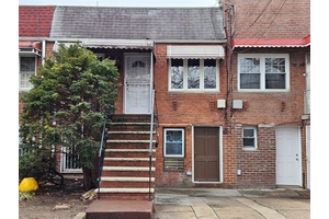 Charming Mother Daughter Home, nestled in the heart of Canarsie, this delightful mother daughter property is perfect for multi generational living or those seeking additional space and flexibility.