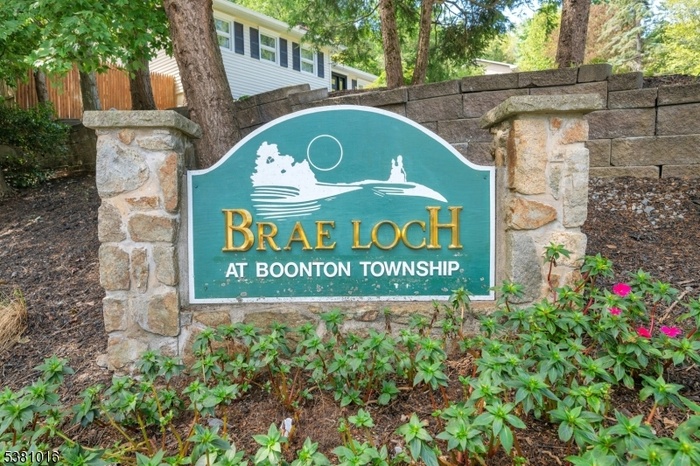 Brae Loch Living
