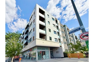 Outstanding 1 Bd Den can be used as second bedroom unit Steps to all amenities !