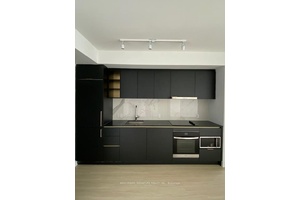 Welcome to 8 Wellesley St W A brand new, never lived in luxury condo in the heart of downtown Toronto.
