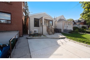 Bright and spacious 2 1 bedroom, 1 bathroom main floor unit in Rockcliffe Smythe !