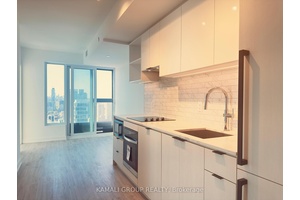 MOVE IN NOW ! 674 Sq ft with High Speed Internet included !