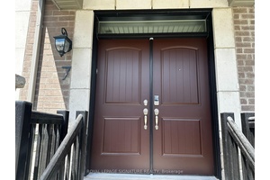 Welcome to 1259 Lily Crescent, Milton, a family friendly townhome in a quiet, safe neighbourhood managed by Conestoga Off Campus Housing.