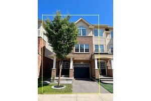 Rare amp ; Spacious End Unit Townhome Fully Finished on All Levels !