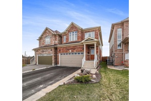 Welcome to 15 Wagner Cres !