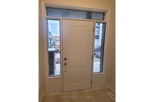 Welcome to this charming 3 bedroom, 3 bathroom townhouse in Oshawa.