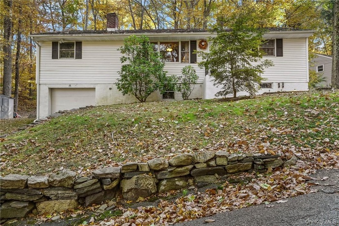 View of front of house featuring a garage