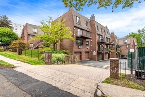 Modern 3 Bed, 3 Bath Condo in the Heart of White Plains Steps from Downtown amp ; Train Station !