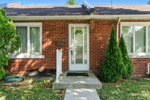Convenience and value come together in this charming co op townhouse, ideally located in the sought after Westdale community.