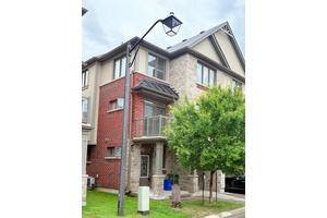 Client RemarksWelcome To 9 Hoffman Lane !
