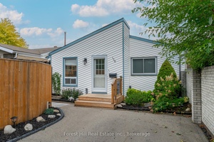 INCREDIBLE TURN KEY home !