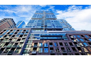 Experience upscale urban living in this stunning 2 1 bedroom, 2 bathrooms condo located in the vibrant heart of Toronto's Entertainment and Financial Districts.
