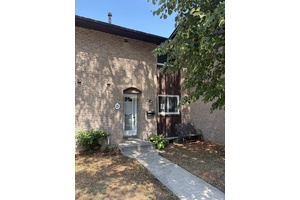 This well situated North End condo is full of opportunity for first time buyers, renovators, or investors.