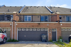 Welcome to this stunning 3 bedroom, 3 full washroom home offering exceptional comfort and style in one of Brampton's most desirable communities !