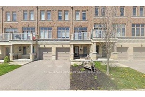 2 Bedrooms, 3 Washrooms Built In Garage amp ; Driveway.
