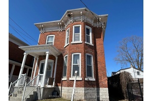 Welcome to 11 Bridge Street West in downtown Napanee, Ontario !