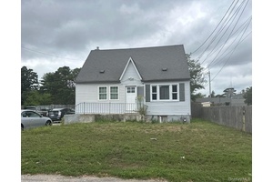Cape Style Home. This Home Features 4 Bedrooms, 2 Full Baths, Formal Dining Room amp ; 2 Car Garage.