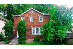 This is an all brick, 1462 square feet home with 5 spacious bedrooms, located in a central neighbourhood of Niagara falls.