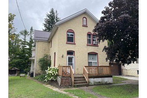 This well maintained, solid brick triplex is well located within walking distance to amenities, making it an ideal addition to your investment portfolio.